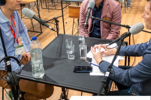 Nieuwe afleveringen podcastserie over installatie, verduurzaming en energietransitie