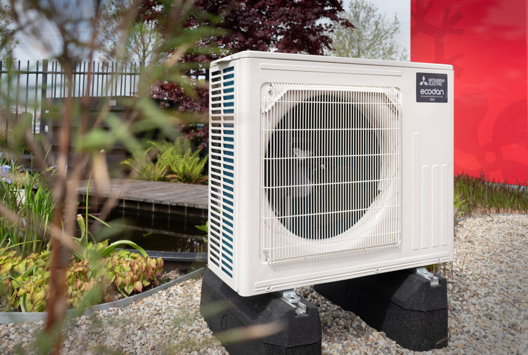 Mitsubishi_electric_Ecodan_SUZ-SWM60_VA2_buitendeel-0002.jpg Mitsubishi_electric_Ecodan_SUZ-SWM60_VA2_buitendeel-0002.jpg