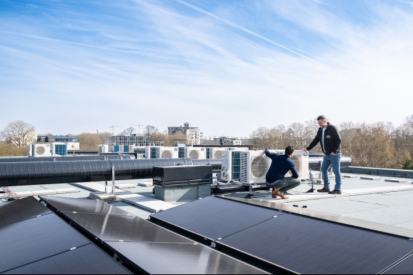Ecodan warmtepomp en Lossnay WTW werken slim samen in project Boschmeersingel